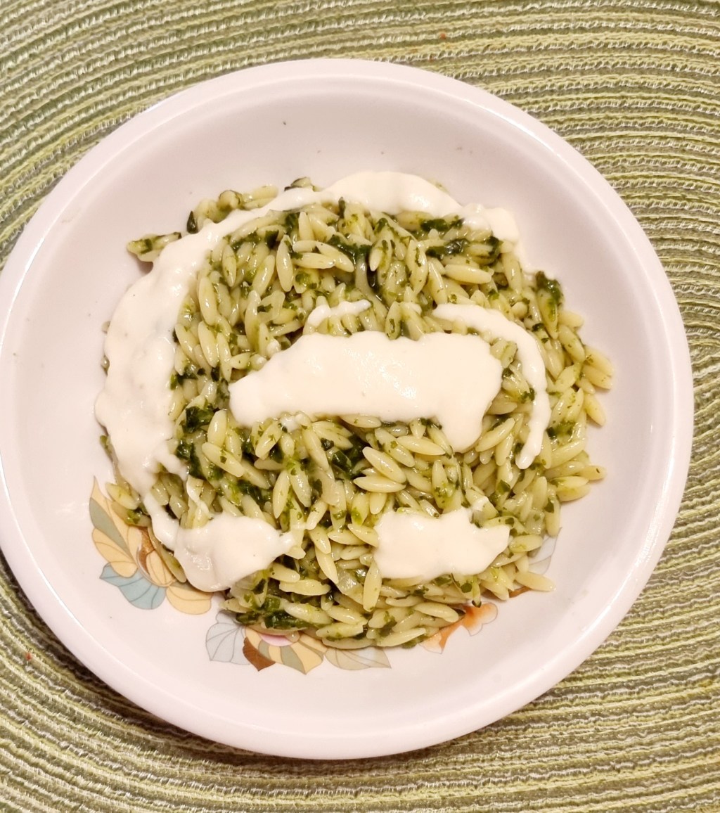 Kritharaki Nudeln mit Spinat und&nbsp;Parmesancreme
