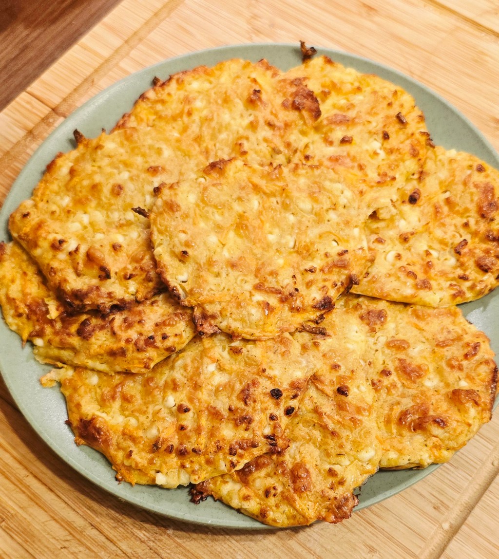 Low carb Hüttenkäsetaler